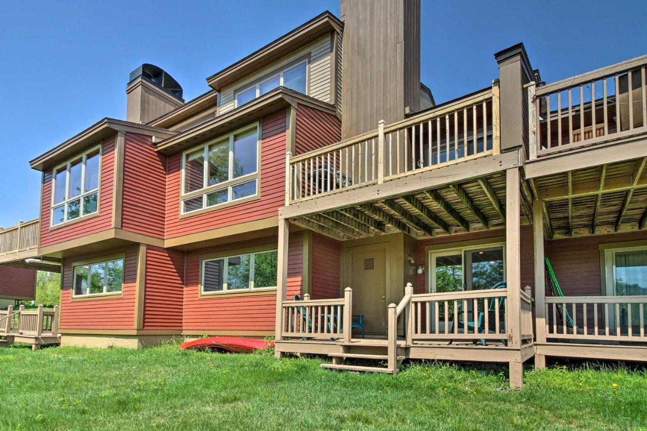 Timber Creek Townhome With 2 Decks And Mtn Views! เวสต์โดเวอร์ ภายนอก รูปภาพ